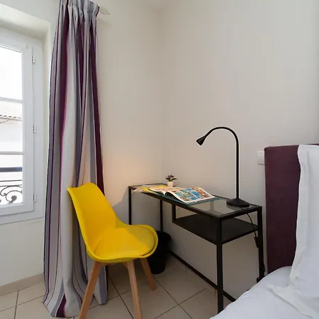 Le Logis Du Clocher - 2 & Jardin Pres De Blaye - Chelona'loc * Saint-Androny