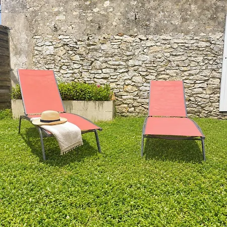 Prázdninový dům Le Logis Du Clocher - 2 & Jardin Pres De Blaye - Chelona'loc